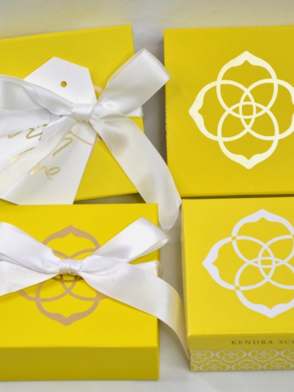 Set of 4 Kendra Scott Empty Small Gift Box w/ Ribbon & Gift Tag Empty Gift Box